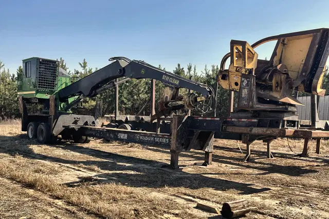 Image of John Deere 437E equipment image 4