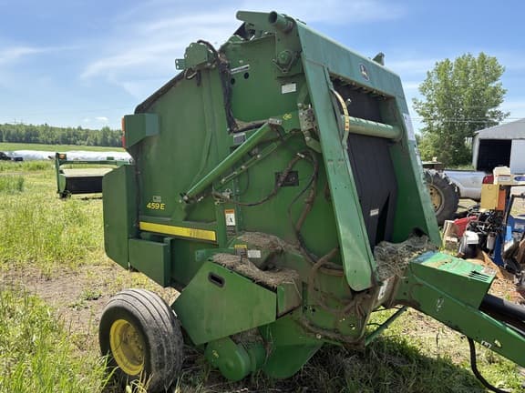 Image of John Deere 459 equipment image 1