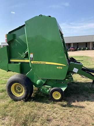 Image of John Deere 459 MegaWide Plus equipment image 1