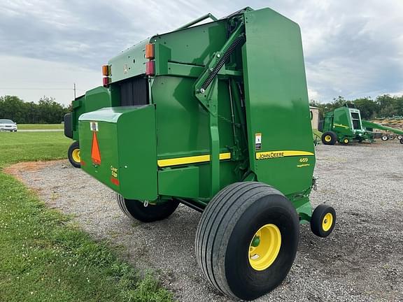 Image of John Deere 469 equipment image 4