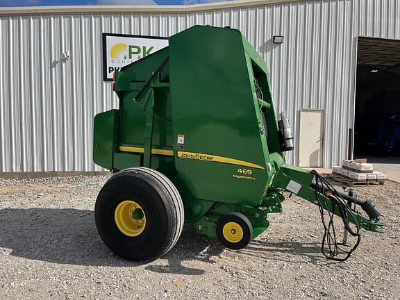 Image of John Deere 469 equipment image 1