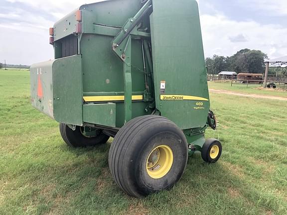 Image of John Deere 469 equipment image 4