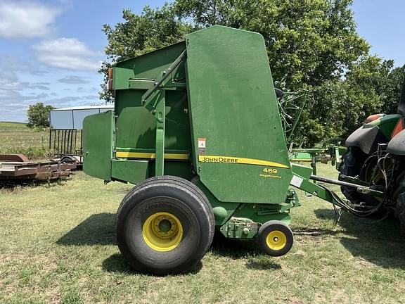 Image of John Deere 469 equipment image 2