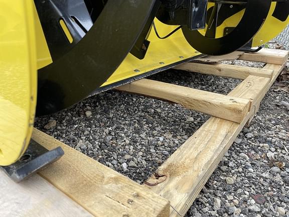 Image of John Deere 47" Snow Blower equipment image 3