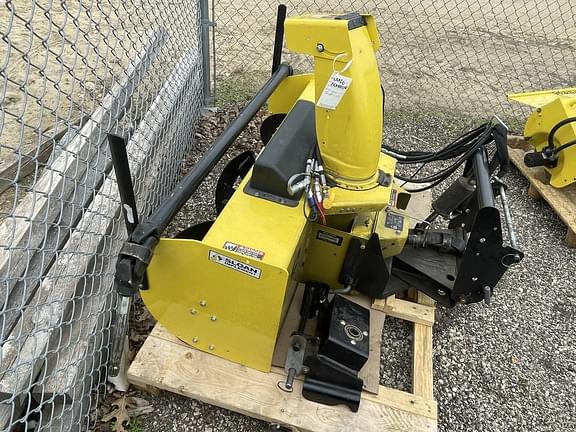 Image of John Deere 47" Snow Blower equipment image 1