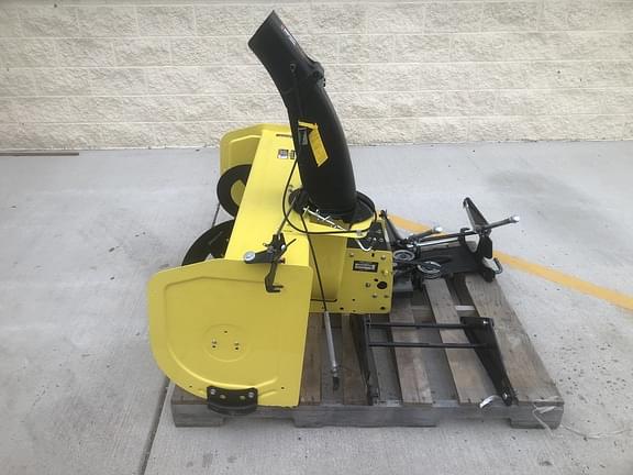 Image of John Deere 47" Snow Blower equipment image 1