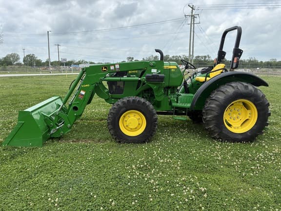 Image of John Deere 5045E equipment image 1