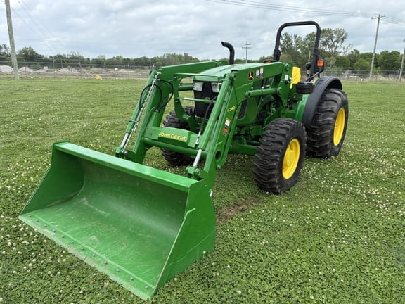 2017 John Deere 5045E Equipment Image0
