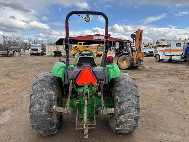 Image of John Deere 5045E equipment image 3