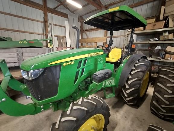 Image of John Deere 5045E Primary image