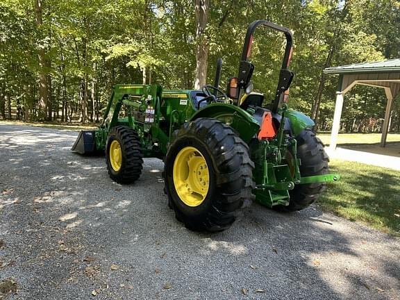 Image of John Deere 5045E equipment image 4