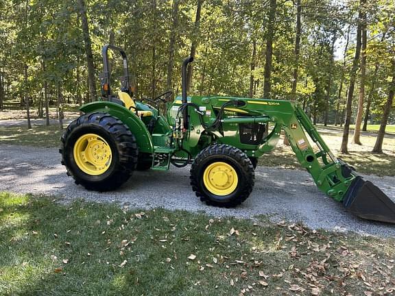 Image of John Deere 5045E equipment image 2