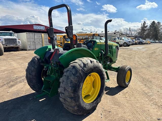 Image of John Deere 5045E equipment image 4