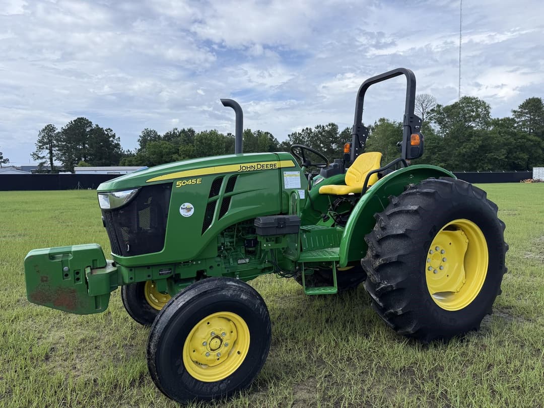 Image of John Deere 5045E Primary image