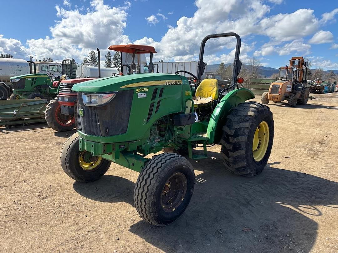 Image of John Deere 5045E Primary image