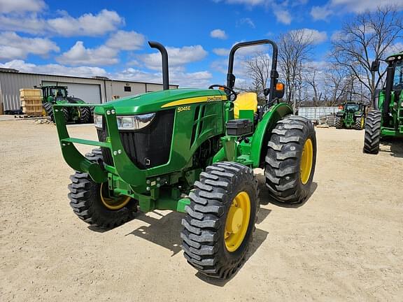 Image of John Deere 5045E equipment image 1