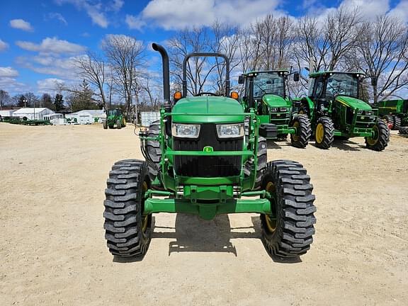 Image of John Deere 5045E equipment image 2