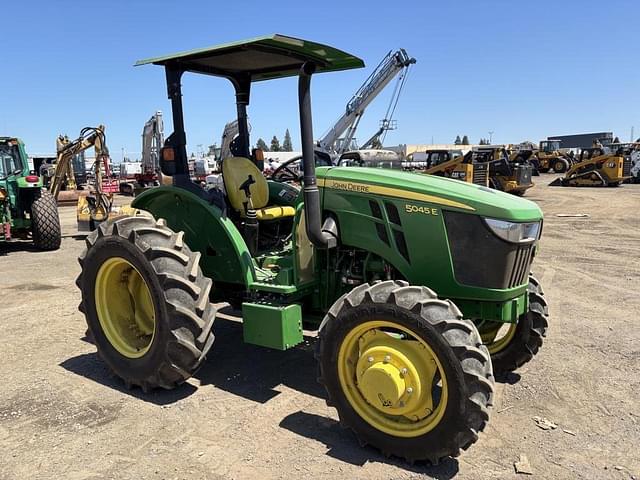 Image of John Deere 5045E equipment image 1