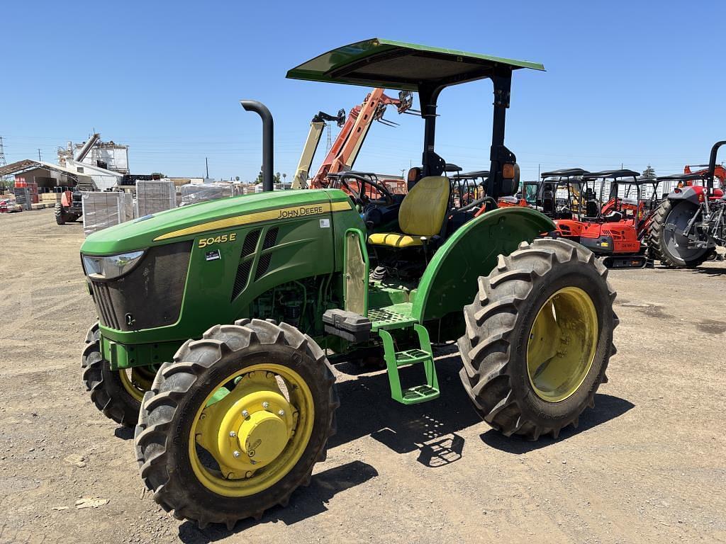 Image of John Deere 5045E Primary image