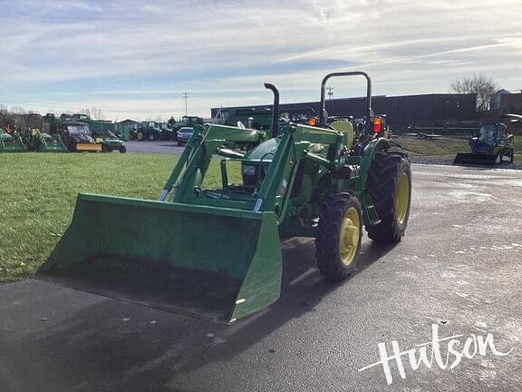 Image of John Deere 5055E equipment image 3