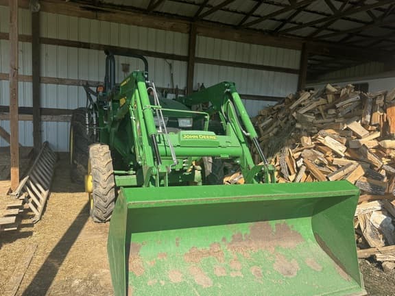 Image of John Deere 5055E equipment image 2