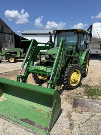 2017 John Deere 5055E Equipment Image0