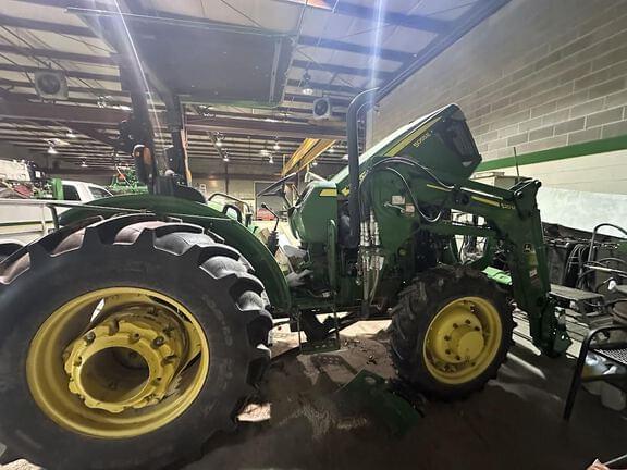 Image of John Deere 5055E Image 0
