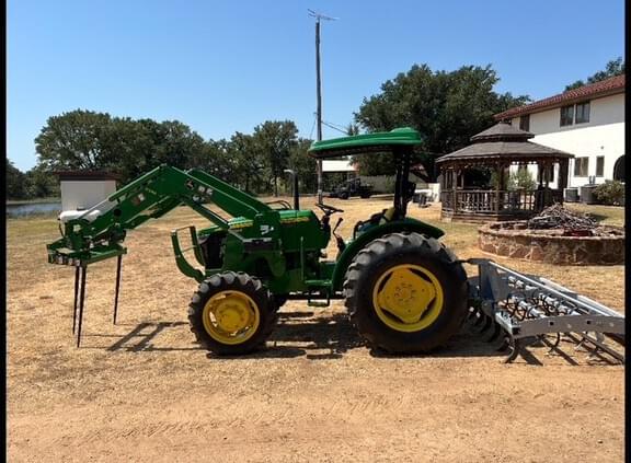 Image of John Deere 5055E Primary image