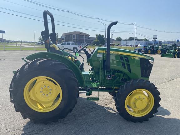 Image of John Deere 5055E equipment image 1