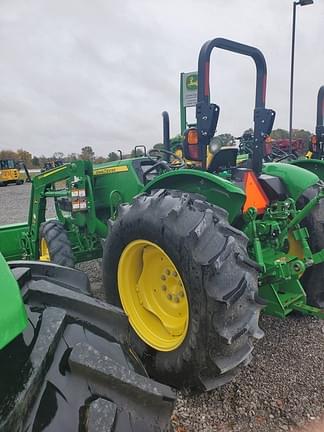 Image of John Deere 5055E equipment image 2