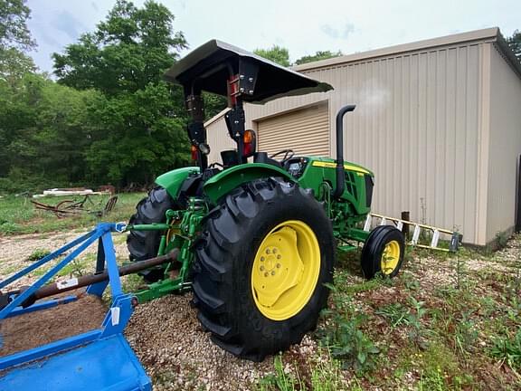 Image of John Deere 5055E equipment image 1