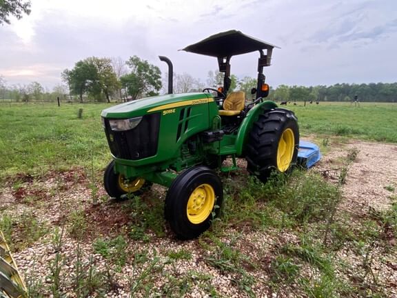 Main image John Deere 5055E
