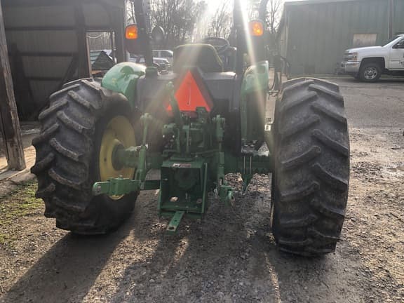 Image of John Deere 5055E equipment image 1