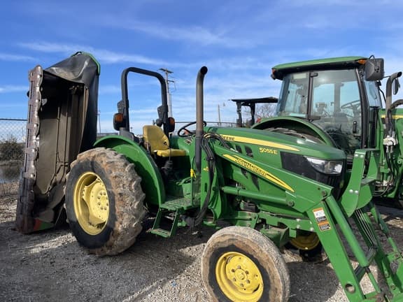 Image of John Deere 5055E equipment image 2