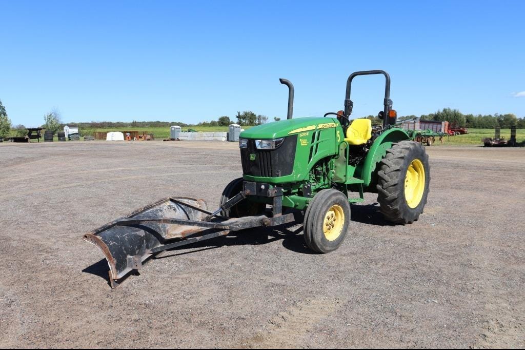 Main image John Deere 5055E