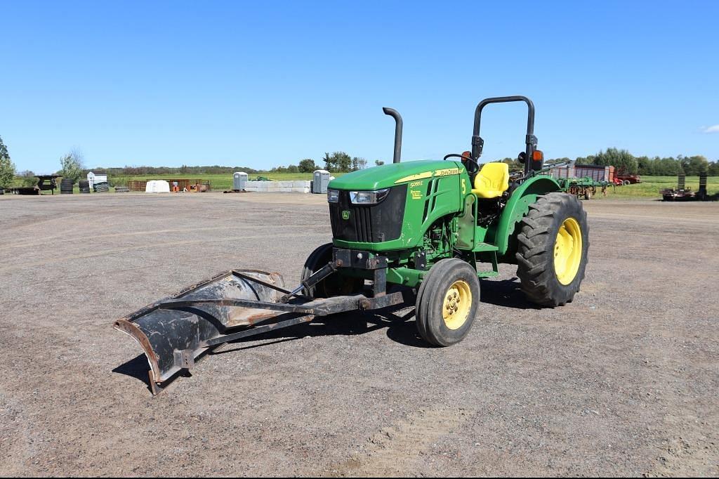 Image of John Deere 5055E Primary image