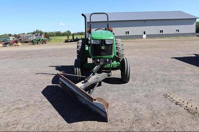 Image of John Deere 5055E equipment image 1