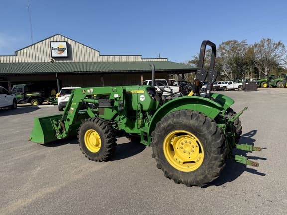 Image of John Deere 5055E equipment image 1