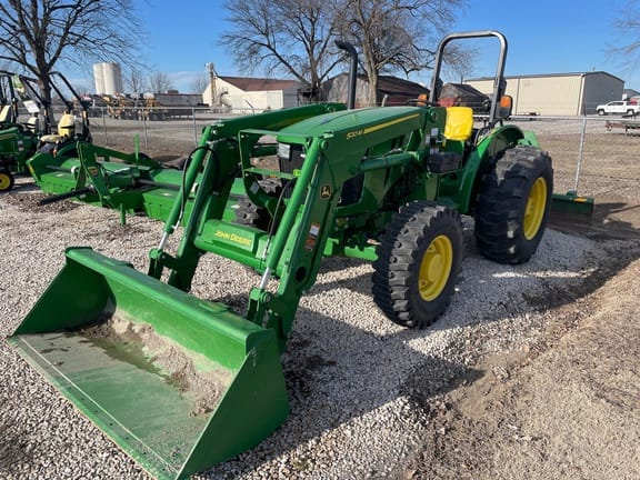 Main image John Deere 5055E