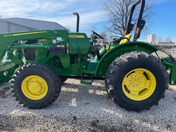 Image of John Deere 5055E equipment image 1
