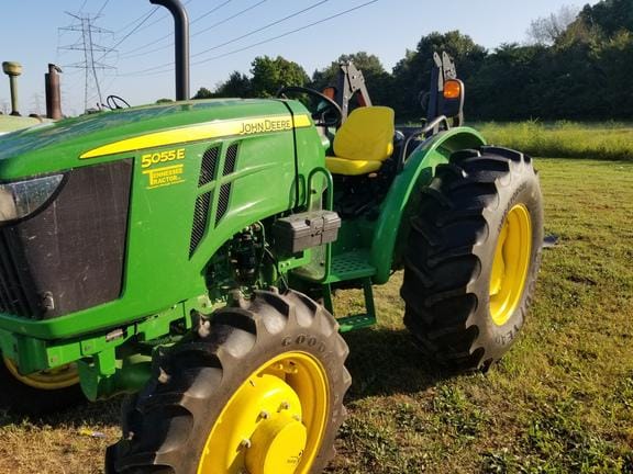 Main image John Deere 5055E
