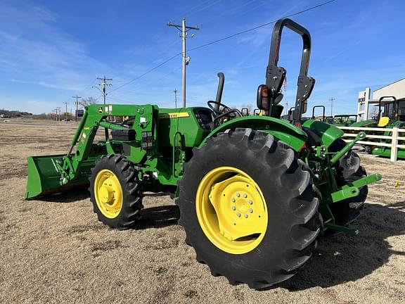 Image of John Deere 5055E equipment image 1