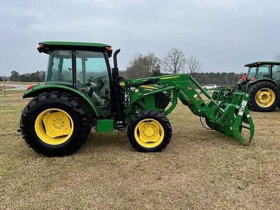 Image of John Deere 5055E equipment image 4