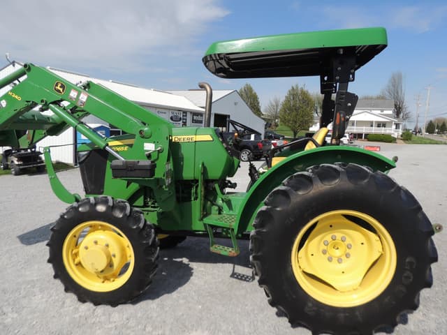 Image of John Deere 5065E equipment image 1