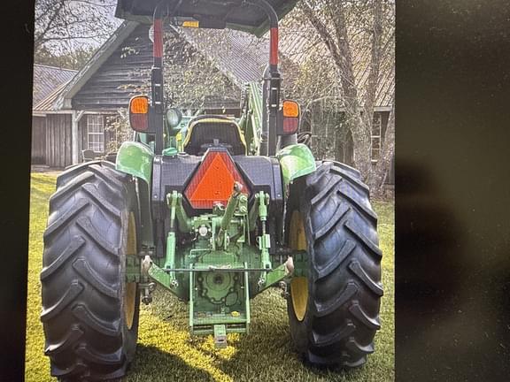 Image of John Deere 5065E equipment image 1