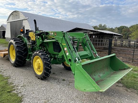 Image of John Deere 5065E Primary image