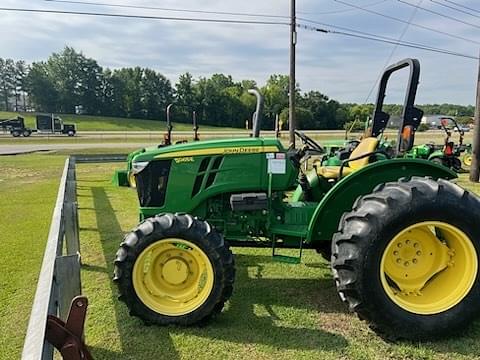 Image of John Deere 5065E equipment image 3