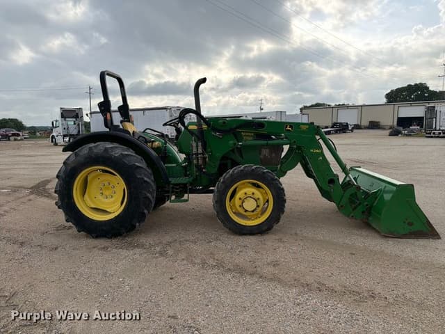 Image of John Deere 5065E equipment image 3