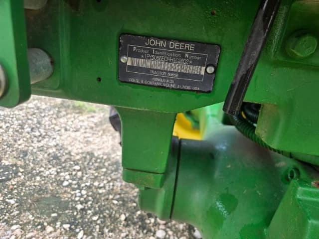 Image of John Deere 5065E equipment image 3