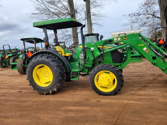 Main image John Deere 5075E
